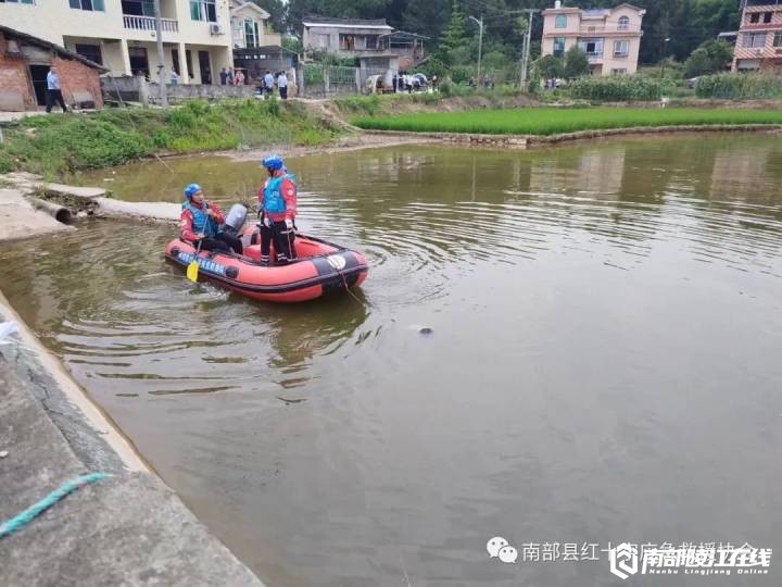 南部茶馆-南部陵江在线南部一溺水者身亡，已被打捞上岸南部陵江在线(14)